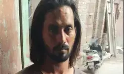 पिटाई कर सोना तस्कर से लाखों की वसूली- दरोगा एवं दो सिपाही लाइन हाजिर पिटाई कर सोना तस्कर से लाखों की वसूली- दरोगा एवं दो सिपाही लाइन हाजिर