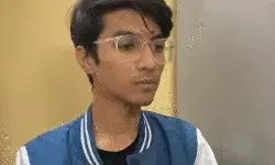 11वीं के छात्र कासिफ की लग्जरी लाइफ- ठग बने छात्र के पास नोट गिनने.... 11वीं के छात्र कासिफ की लग्जरी लाइफ- ठग बने छात्र के पास नोट गिनने....