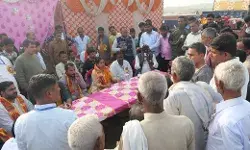 NDA प्रत्याशी ने युवा मतदाताओं से किया संवाद- विकास पर की चर्चा NDA प्रत्याशी ने युवा मतदाताओं से किया संवाद- विकास पर की चर्चा