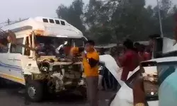 दिन निकलते ही हाईवे पर बैठी मौत ले गई तीन जिंदगी- मेदांता के डॉक्टर.. दिन निकलते ही हाईवे पर बैठी मौत ले गई तीन जिंदगी- मेदांता के डॉक्टर..