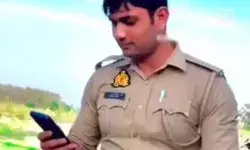 वर्दी में REEL के शौक ने करवा दिया सिपाही को लाइन हाजिर- अब हो रही जांच वर्दी में REEL के शौक ने करवा दिया सिपाही को लाइन हाजिर- अब हो रही जांच