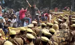 RO ARO पर फंसा पेंच- आयोग के झुकने के बाद भी छात्र हटाने को नहीं तैयार RO ARO पर फंसा पेंच- आयोग के झुकने के बाद भी छात्र हटाने को नहीं तैयार