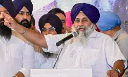 उपचुनाव से पहले शिरोमणि अकाली दल के अध्यक्ष ने छोड़ दिया अपना पद उपचुनाव से पहले शिरोमणि अकाली दल के अध्यक्ष ने छोड़ दिया अपना पद