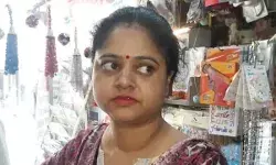 ई-रिक्शा में सवार महिला टीचर से दिनदहाड़े लूट- बैग बचाने के चक्कर.... ई-रिक्शा में सवार महिला टीचर से दिनदहाड़े लूट- बैग बचाने के चक्कर....