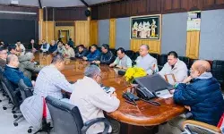 हिंसा रोकने में विफल सरकार ने पास किया प्रस्ताव- उग्रवादियों पर हो...