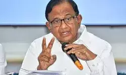 बोले चिदंबरम- जिद छोड़कर मणिपुर जाए पीएम और हटाए मुख्यमंत्री को बोले चिदंबरम- जिद छोड़कर मणिपुर जाए पीएम और हटाए मुख्यमंत्री को