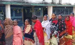 BJP प्रत्याशी की निर्दलीय से भिड़ंत पर्ची बांटने को लेकर मारपीट BJP प्रत्याशी की निर्दलीय से भिड़ंत पर्ची बांटने को लेकर मारपीट