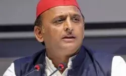 अखिलेश की शिकायत पर कमिश्नर का एक्शन दरोगा को किया सस्पेंड