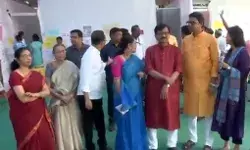 3:00 तक महाराष्ट्र में 45.53% मतदान से केंद्रीय मंत्री व राज ठाकरे चिंतित 3:00 तक महाराष्ट्र में 45.53% मतदान से केंद्रीय मंत्री व राज ठाकरे चिंतित