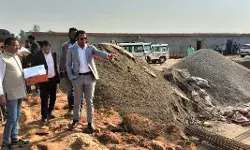 कलेक्टर ने विद्यालय का किया निरीक्षण, समय-सीमा के भीतर पूरा हो कार्य कलेक्टर ने विद्यालय का किया निरीक्षण, समय-सीमा के भीतर पूरा हो कार्य