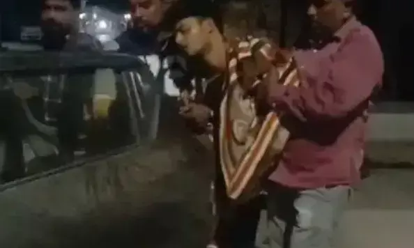 शादी में सलामी पर बवाल- भिड़े दूल्हा दुल्हन पक्ष- चली दनादन गोलियां