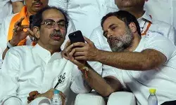 नतीजे से पहले ही रखवाली शुरू- जीतते ही कब्जे में लिए जाएंगे MLA और फिर नतीजे से पहले ही रखवाली शुरू- जीतते ही कब्जे में लिए जाएंगे MLA और फिर