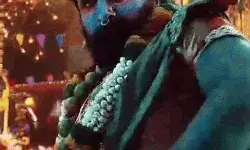 अल्लू अर्जुन के मां काली के अवतार से बवाल- पुष्पा 2 मूवी के बहिष्कार.. अल्लू अर्जुन के मां काली के अवतार से बवाल- पुष्पा 2 मूवी के बहिष्कार..