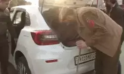 जम्मू के सिधरा में ब्लास्ट- सुरक्षा बल होने घेरा इलाका- सर्च ऑपरेशन... जम्मू के सिधरा में ब्लास्ट- सुरक्षा बल होने घेरा इलाका- सर्च ऑपरेशन...