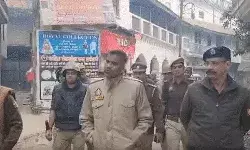 कमिश्नर का दावा तमंचे से चली गोलियों से हुई है चार की मौत- होगी....