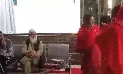 मुसलमानों के बहिष्कार की बात कहने वाली महिला की पहचान- दर्ज हुई एफआईआर मुसलमानों के बहिष्कार की बात कहने वाली महिला की पहचान- दर्ज हुई एफआईआर