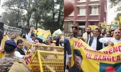 हिंदुओं पर अत्याचार के विरोध में धरना प्रदर्शन से गूंजा दूतावास हिंदुओं पर अत्याचार के विरोध में धरना प्रदर्शन से गूंजा दूतावास