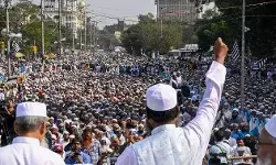 सड़क पर उतरे हिंदू- मुसलमानों ने भी किया विरोध- भारी भीड़ से जाम हो... सड़क पर उतरे हिंदू- मुसलमानों ने भी किया विरोध- भारी भीड़ से जाम हो...