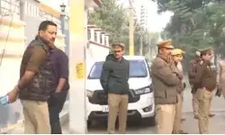 संभल जाने का ऐलान करने वाले नेता प्रतिपक्ष के घर के बाहर फोर्स का डेरा