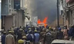 जिला प्रशासन का फरमान जारी- बाहरी व्यक्तियों की संभल में नो एंट्री जिला प्रशासन का फरमान जारी- बाहरी व्यक्तियों की संभल में नो एंट्री