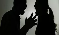 अग्रेजी में बोलकर पति की बेइज्जती करती है पत्नी, गवार से लेकर... अग्रेजी में बोलकर पति की बेइज्जती करती है पत्नी, गवार से लेकर...