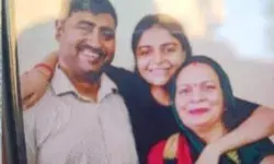 शादी की सालगिरह के दिन पति-पत्नी और बेटी की चाकू से कर दी हत्या शादी की सालगिरह के दिन पति-पत्नी और बेटी की चाकू से कर दी हत्या