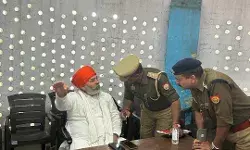 ग्रेटर नोएडा महापंचायत में बवाल- राकेश टिकैत को टप्पल में रोका ग्रेटर नोएडा महापंचायत में बवाल- राकेश टिकैत को टप्पल में रोका