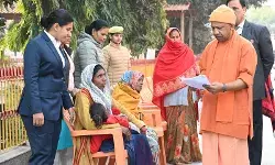 CM योगी ने सुनी समस्यायें- प्रभावी कार्रवाई का दिया भरोसा CM योगी ने सुनी समस्यायें- प्रभावी कार्रवाई का दिया भरोसा