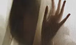 कपल की बनाते थे अश्लील वीडियो- फिर करते थे.... पुलिस ने किया कैफे सील कपल की बनाते थे अश्लील वीडियो- फिर करते थे.... पुलिस ने किया कैफे सील