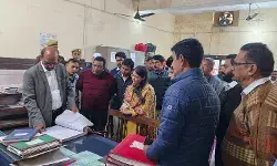 कलेक्टर ने तहसील का किया औचक निरीक्षण- जताई नारजगी- मांग ली रिपोर्ट कलेक्टर ने तहसील का किया औचक निरीक्षण- जताई नारजगी- मांग ली रिपोर्ट