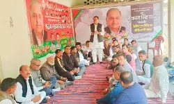 लोकतंत्र व संविधान को कमजोर नहीं होने देंगे सपा कार्यकर्ता- जिलाध्यक्ष लोकतंत्र व संविधान को कमजोर नहीं होने देंगे सपा कार्यकर्ता- जिलाध्यक्ष