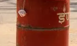 घर के सिलेंडर में हुआ जोरदार धमाका तो 6 लोग झुलसे फिर अस्पताल.. घर के सिलेंडर में हुआ जोरदार धमाका तो 6 लोग झुलसे फिर अस्पताल..