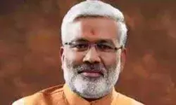 सपा अब सत्ता में नहीं आने वाली, नोटिस करना बेकार- स्वतंत्रदेव