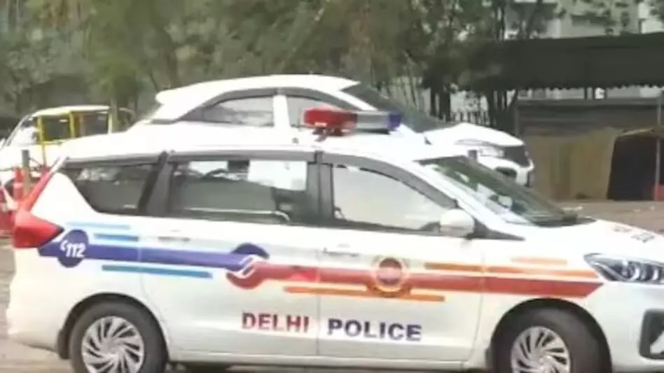 स्कूलों को मेल भेज कर बम धमाके की दी गई धमकी - स्कूलों में छुट्टी स्कूलों को मेल भेज कर बम धमाके की दी गई धमकी - स्कूलों में छुट्टी