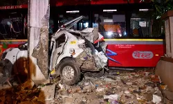 अनियंत्रित बस ने सड़क पर मचाया मौत का तांडव 49 लोगों को कुचला 6 की मौत