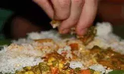 स्कूल में विषाक्त भोजन खाने से छात्रा की मौत, 35 से अधिक बच्चे बीमार