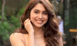 बोली अभिनेत्री वाईआरएफ स्पाई यूनिवर्स की सबसे कम उम्र की जासूस बनना... बोली अभिनेत्री वाईआरएफ स्पाई यूनिवर्स की सबसे कम उम्र की जासूस बनना...