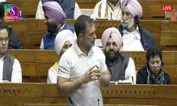 भाजपा हर समय करती है संविधान पर हमला - राहुल गांधी भाजपा हर समय करती है संविधान पर हमला - राहुल गांधी