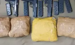 आर्मी और पुलिस के जॉइंट सर्च ऑपरेशन में लगा हथियारों का जखीरा हाथ