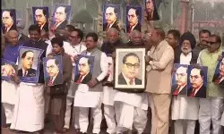 संसद में डॉक्टर अंबेडकर को लेकर हंगामा- लगे जय भीम के नारे संसद में डॉक्टर अंबेडकर को लेकर हंगामा- लगे जय भीम के नारे