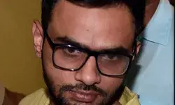 4 साल से जेल में बंद दिल्ली दंगों में साजिश के आरोपी उमर खालिद को.... 4 साल से जेल में बंद दिल्ली दंगों में साजिश के आरोपी उमर खालिद को....