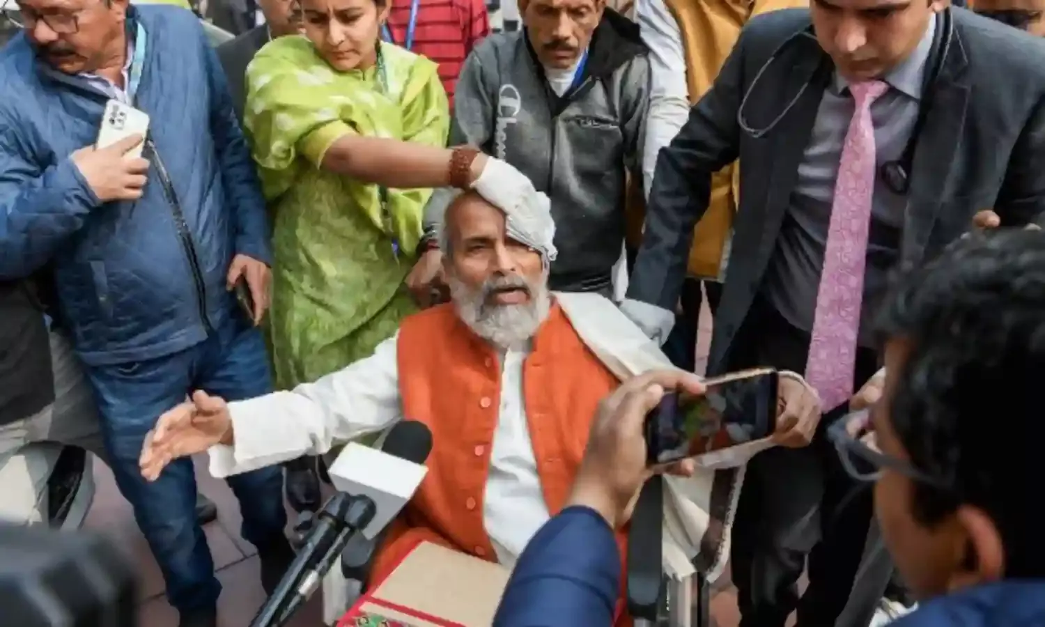बढ़ सकती है राहुल की मुश्किलें-धक्का मुक्की के खिलाफ थाने पहुंची BJP