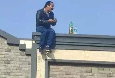 नगर निगम चुनाव-पेट्रोल डालकर BJP कैंडिडेट का सुसाइड का प्रयास