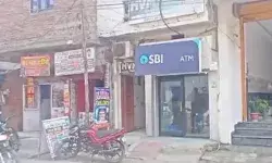 सौ के नोट की जगह ATM ने उगले 5 सौ रुपए- ग्राहकों की हो गई पौबारह सौ के नोट की जगह ATM ने उगले 5 सौ रुपए- ग्राहकों की हो गई पौबारह