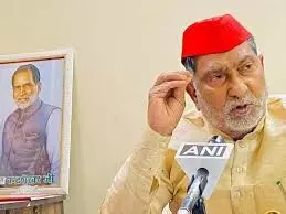 बोले रामगोविन्द-संविधान की शपथ लेकर असंवैधानिक काम लोकतंत्र के लिए घातक बोले रामगोविन्द-संविधान की शपथ लेकर असंवैधानिक काम लोकतंत्र के लिए घातक