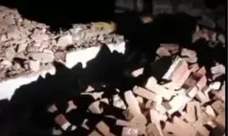 रात के अंधेरे में जमींदोज किया पीर- दिन निकलते ही मचा हंगामा रात के अंधेरे में जमींदोज किया पीर- दिन निकलते ही मचा हंगामा