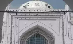 जामा मस्जिद या नीलकंठ मंदिर? मामले की सुनवाई टली- 18 जनवरी... जामा मस्जिद या नीलकंठ मंदिर? मामले की सुनवाई टली- 18 जनवरी...