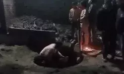 मस्जिद के पास बंद किए गए कुएं की खुदाई को लेकर मचा बवाल मस्जिद के पास बंद किए गए कुएं की खुदाई को लेकर मचा बवाल