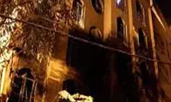 इमारत में विस्फोट होने से इतने लोगों की मौत- 6 लोग घायल इमारत में विस्फोट होने से इतने लोगों की मौत- 6 लोग घायल