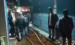 टूटा शॉर्ट सर्किट का कहर- तीन दुकानों में लगी आग से 5 लाख का नुकसान
